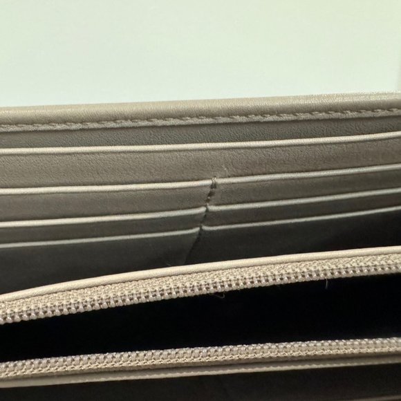 GUCCI Grey Monogrammed Leather Wallet - Picture 7 of 10